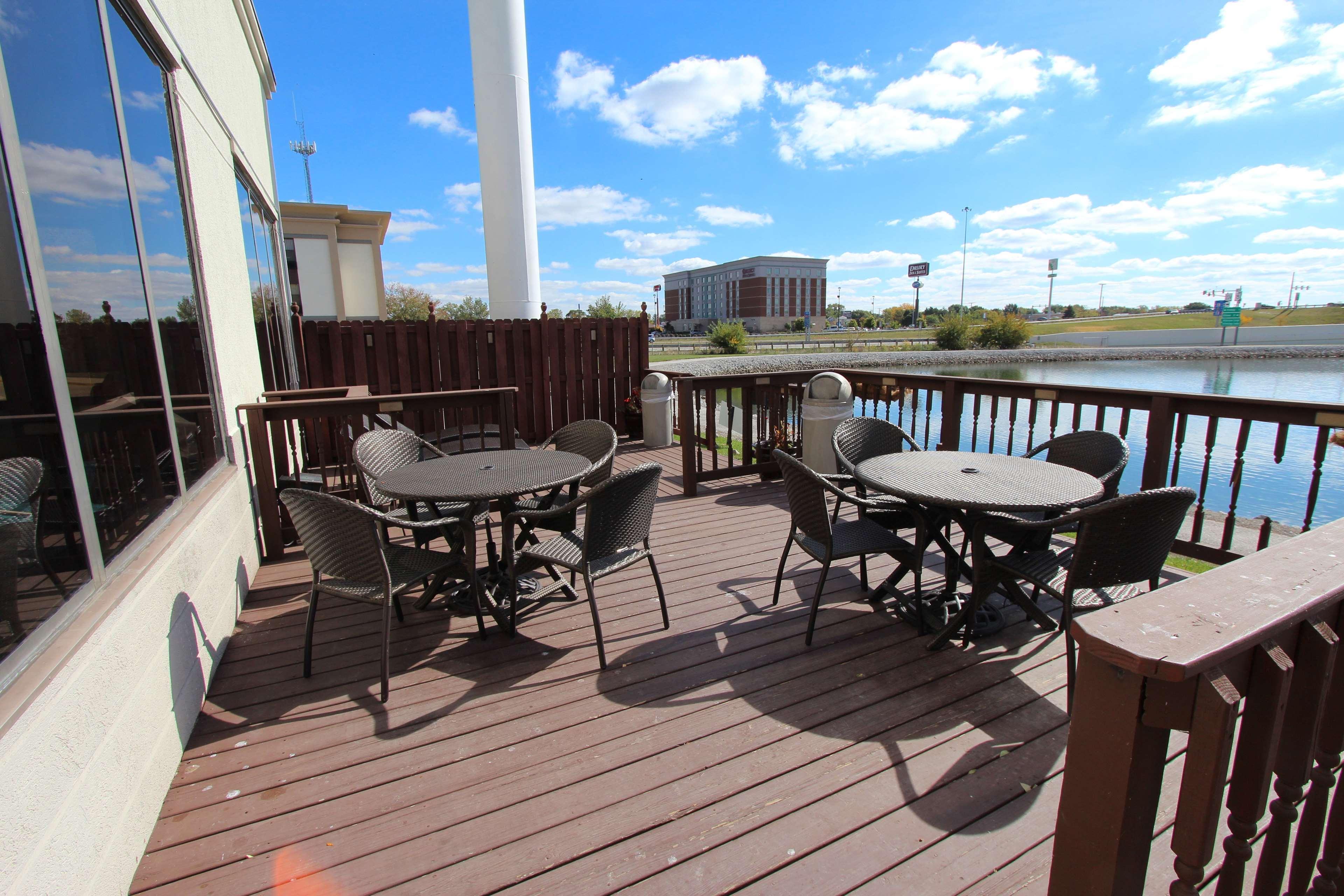 Baymont Inn & Suites By Wyndham Findlay Exterior photo