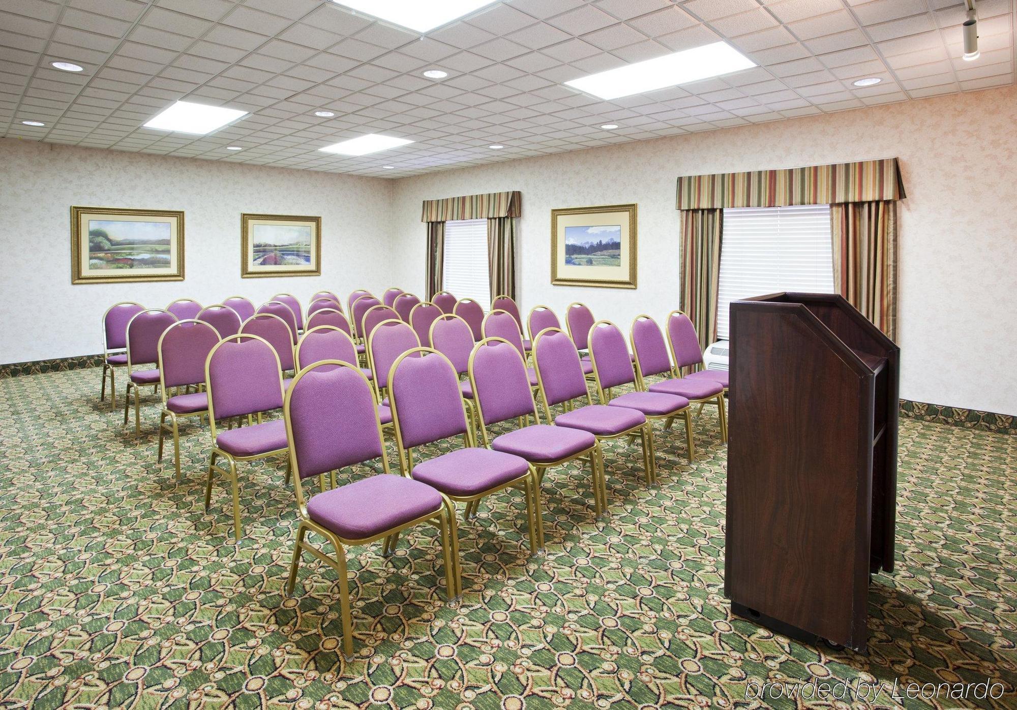 Baymont Inn & Suites By Wyndham Findlay Facilities photo